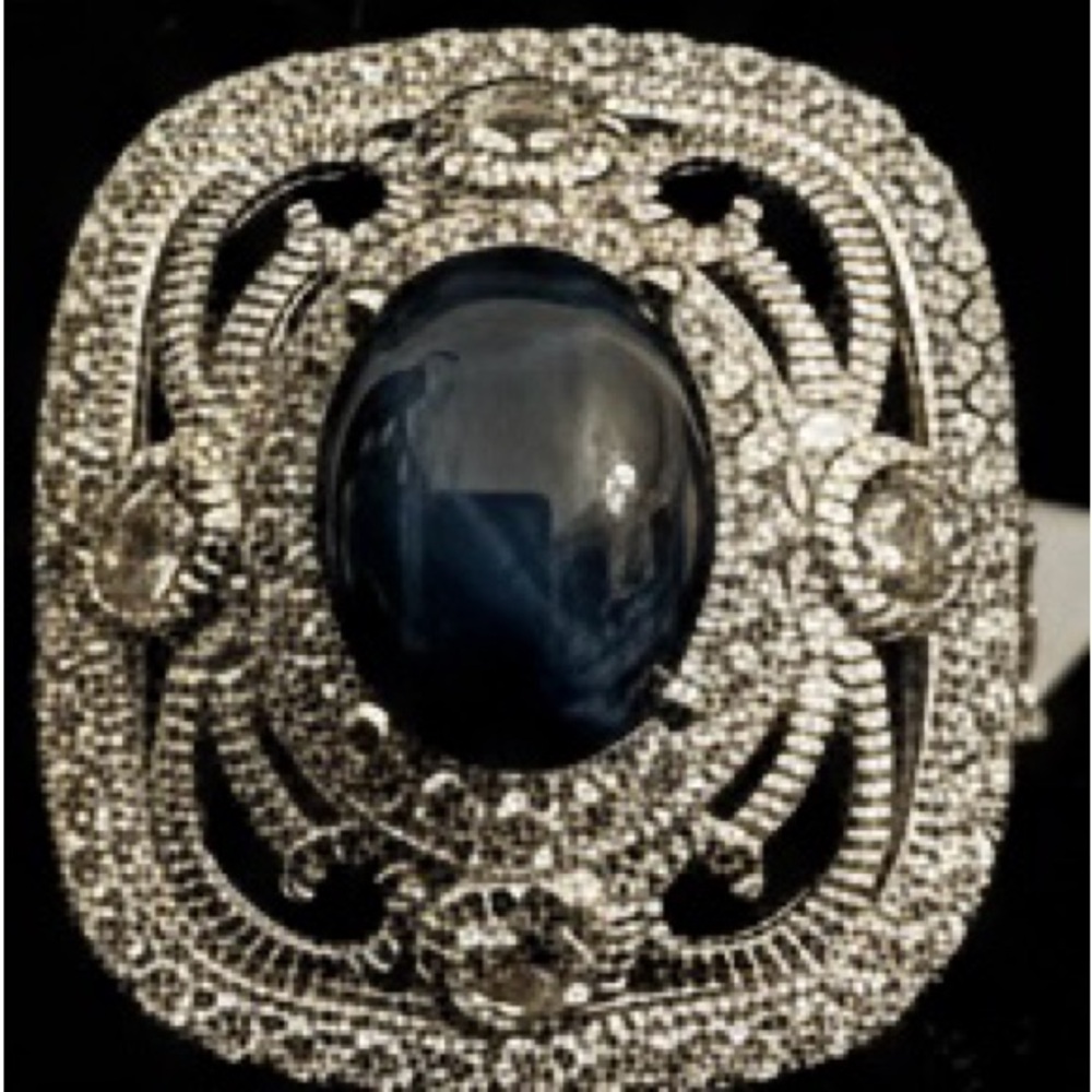 Elegant sterling Silver and genuine, sapphire, cabochonโ Women's Ring
